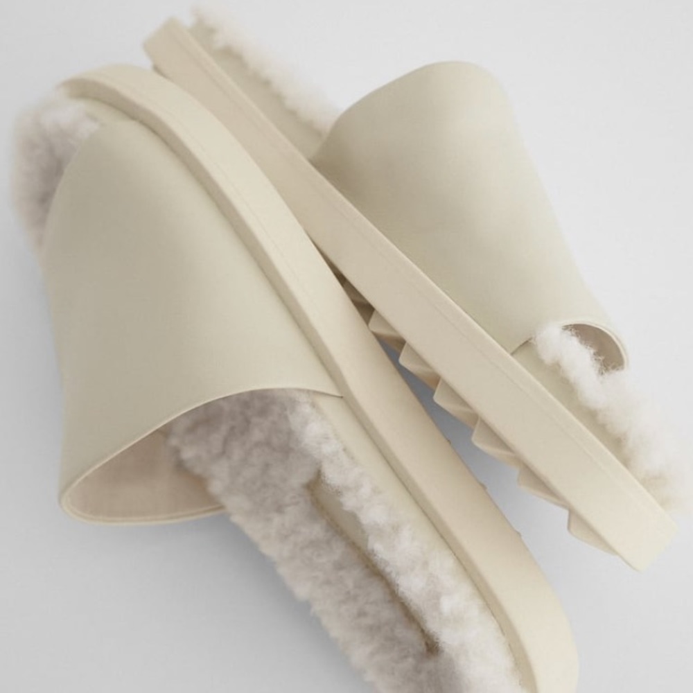 𝗡𝗪𝗧 𝗭𝗮𝗿𝗮 • Leather Flat Sandals Off-White Minimalist Comfort Slides - Picture 9 of 17